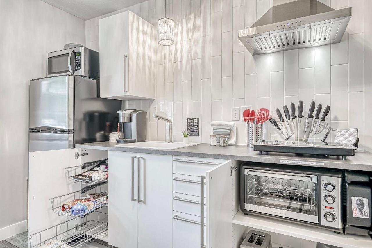 Lighthouse Kitchen Suites Near Auburn Waterloo I-69 Exit 334 Exterior foto